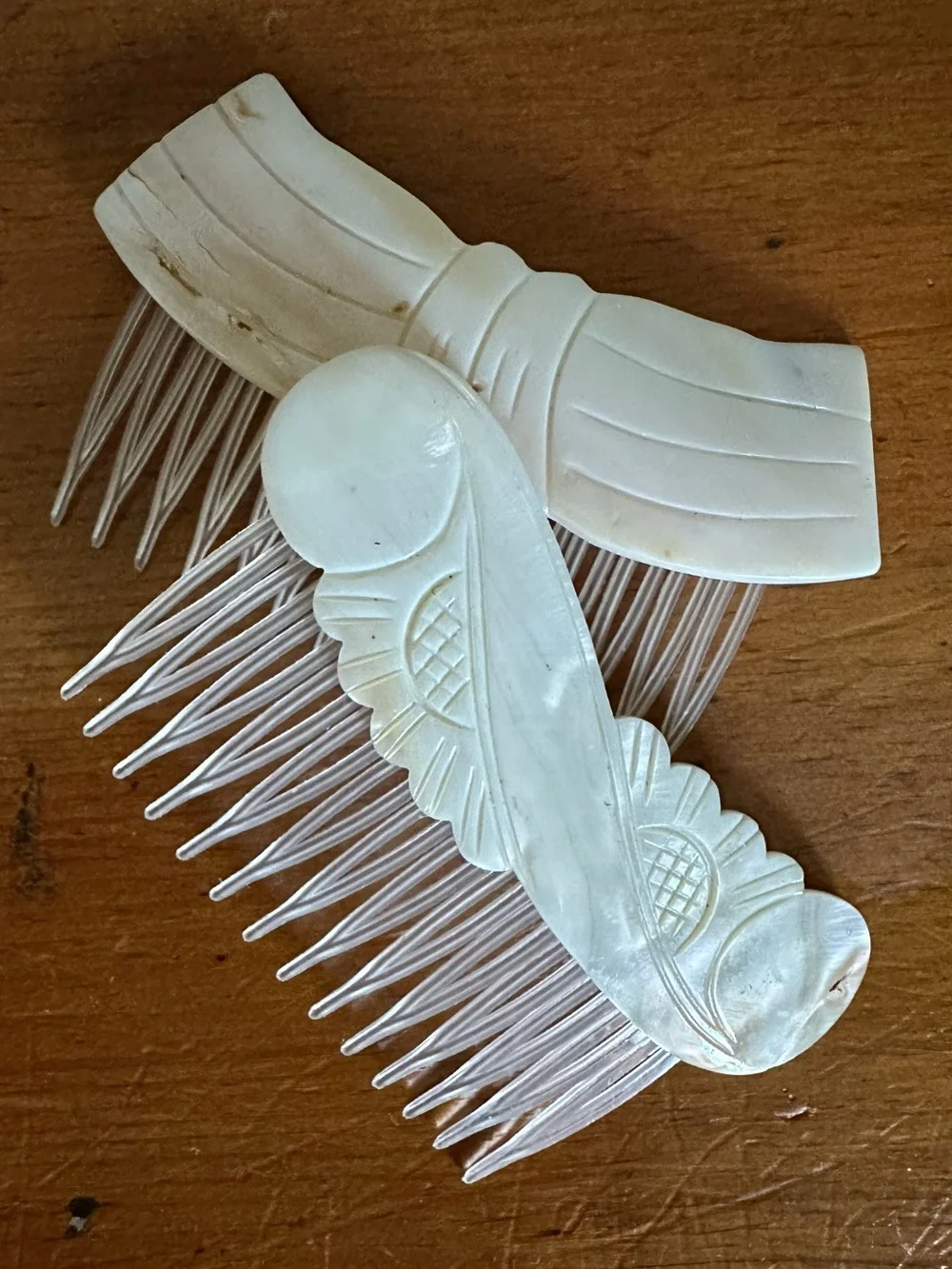 Morning Flowers Hair Comb MOP